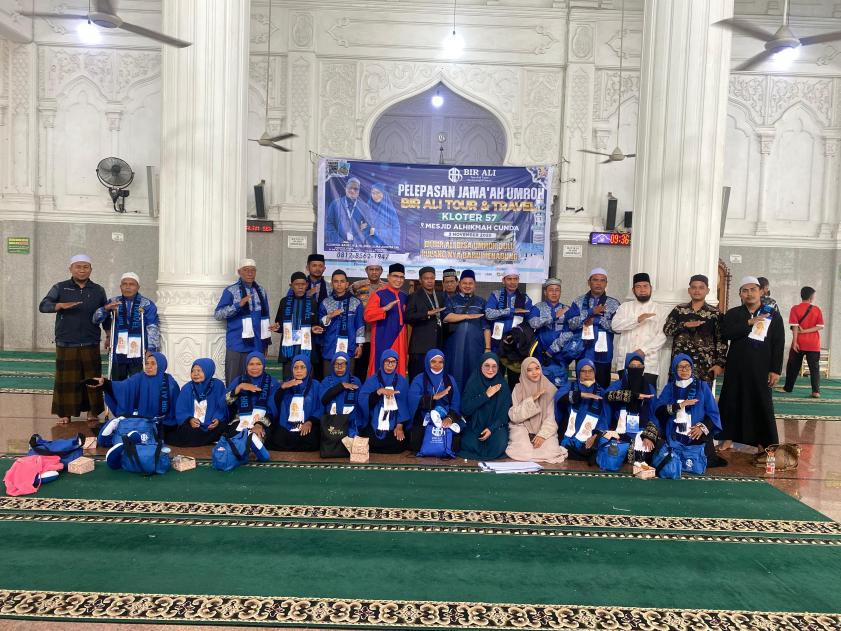 Peusijuek Penuh Haru, Bir Ali Lepas Jamaah Umrah Kloter 57 ke Tanah Suci